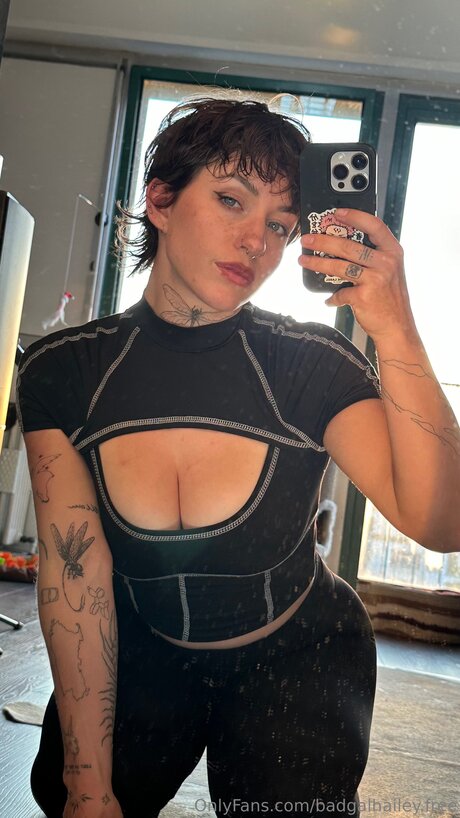 badgalhailey free hd nackt archiv