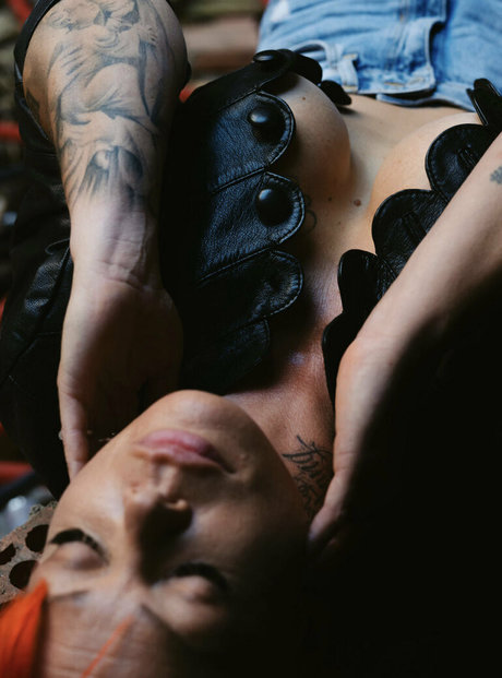 loving queent hübsche heiße foto