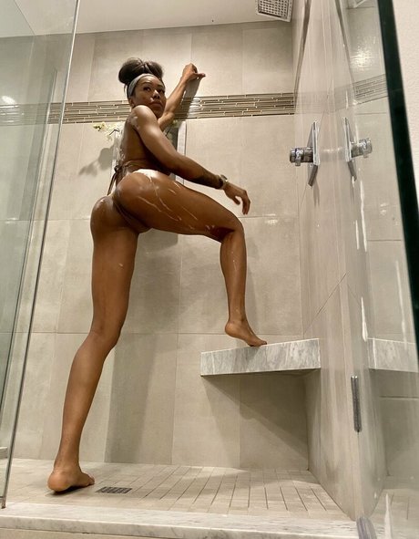 nadiajay schauspielerin beste fotos