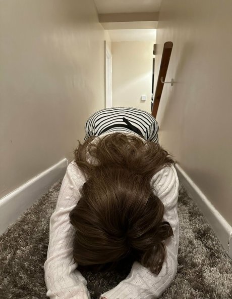 kurvige ebenholz-onlyfans schöne akt archiv