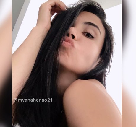 Ana Henao nackt sex bild