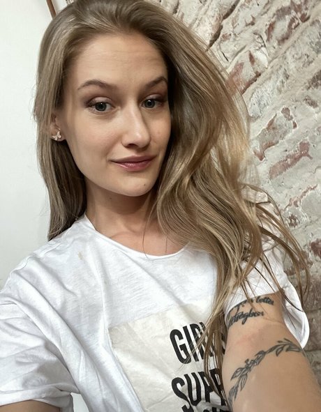 ebenholz-trans-onlyfans kunst hd fotos