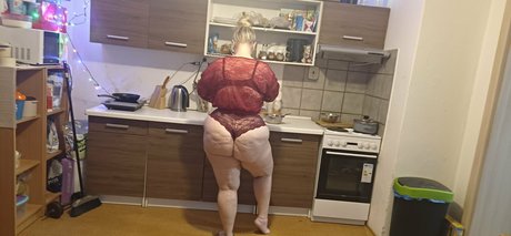 pawg queen schauspielerin akt archiv