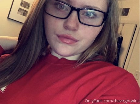 thevirgotwins hübsche schöne foto