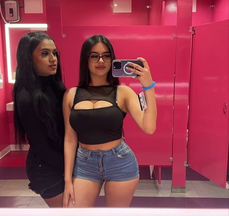 Suman Maria nackte pornostar bild