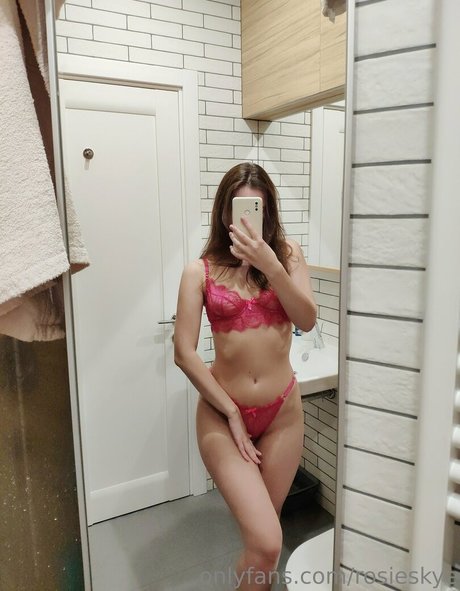 rosieskye hübsche erwachsene bild