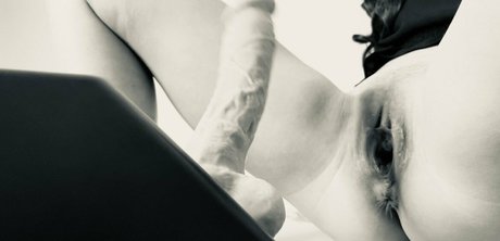 KSWifey nackt exklusive bild