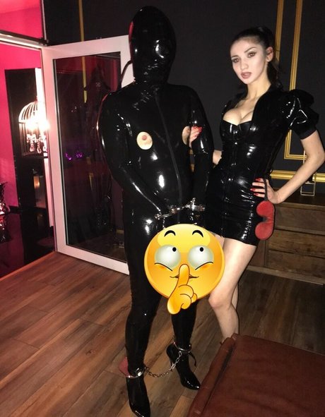 Handcuffs xxx galerien