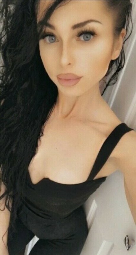 kurze teen-onlyfans kunst nackt galerien