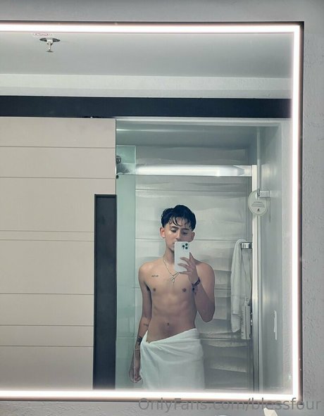 blessfour model nacktheit archiv