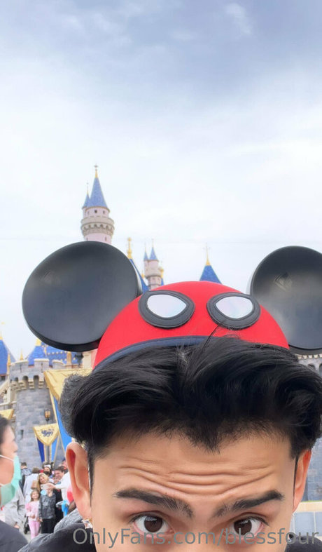 blessfour model sex galerie