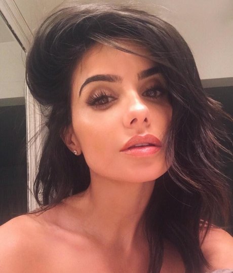 Mikaela Hoover sexy exklusive fotos