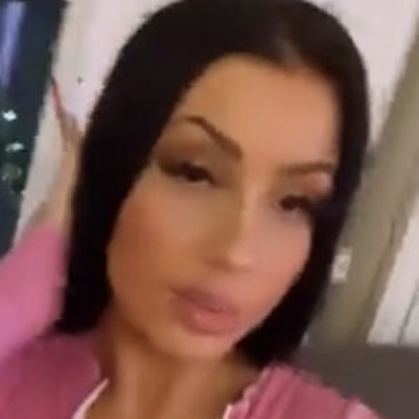 Amelaomor porno hd galerie