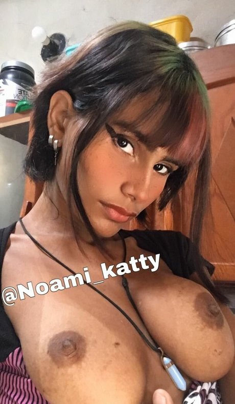 Flavia Llins model nacktheit archiv