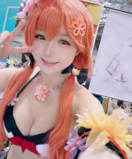 Takanashi Hanari erotische nackte foto