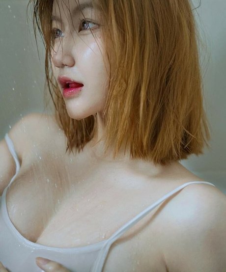 weibliche beliebte onlyfans perfekte schöne archiv