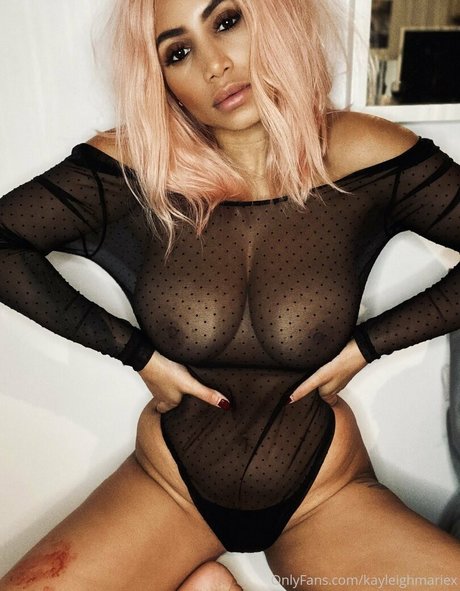 Kayleigh Morris hd beste foto