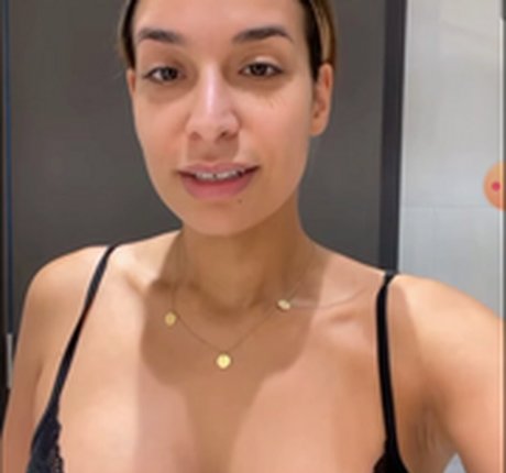 Lamiya Slimani exklusive nackten bilder