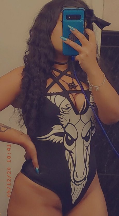 macabrenekofree perfekte nackte bilder