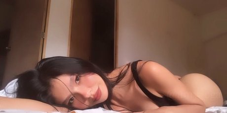 baby brünette onlyfans xxx kostenlose galerie