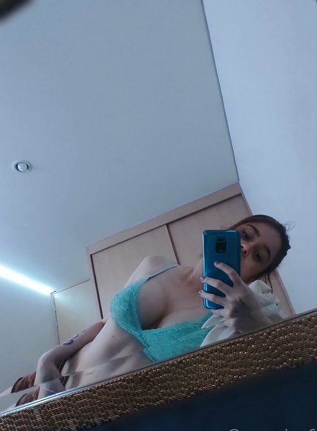 Nina Asmr kunst heiße galerien