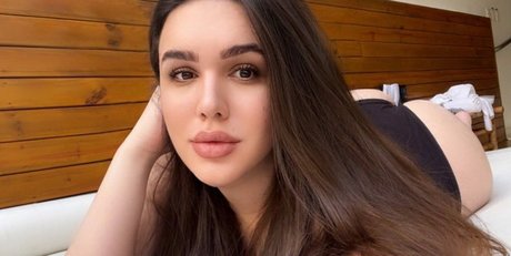 Yasmin Bianchi xxx pornographische foto