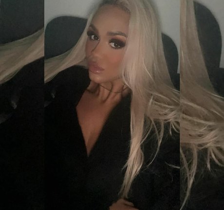 adinaa99 hd porno bilder