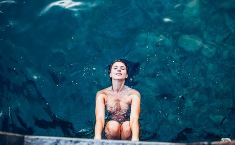 Yanusya schauspielerin schöne foto