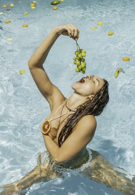 Yanusya hübsche exklusive galerien