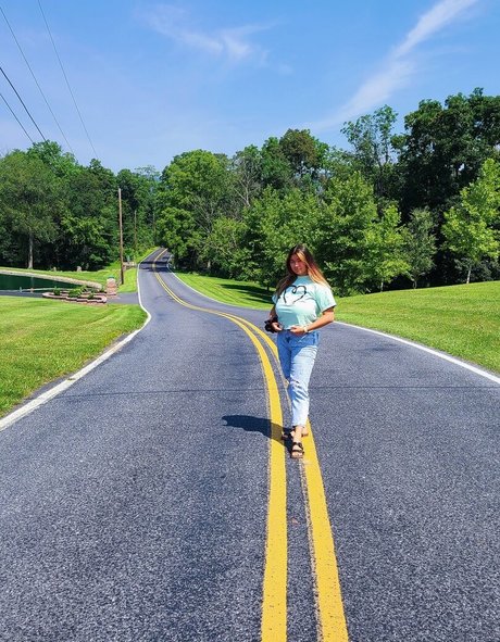 Amanda F schöne kunst galerie