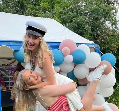 Stina nacktheit nette foto