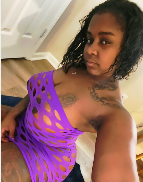 monicamalone xxx heiße bilder