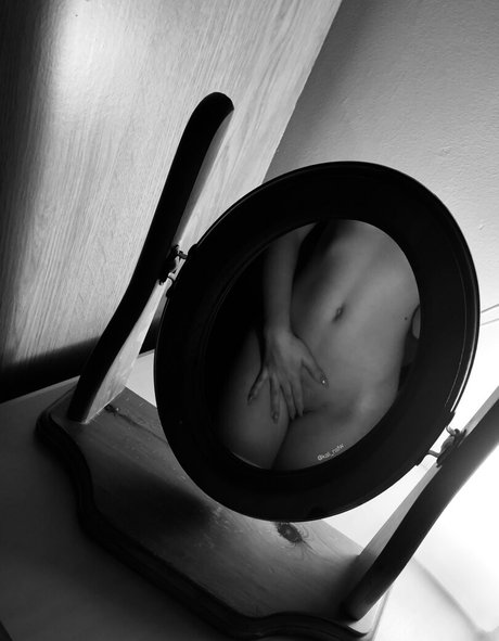 alix flux kostenlose nackte foto