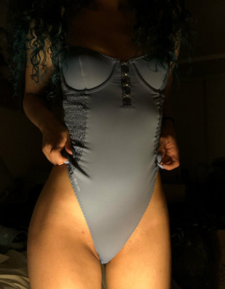 alix flux perfekte sexy fotos