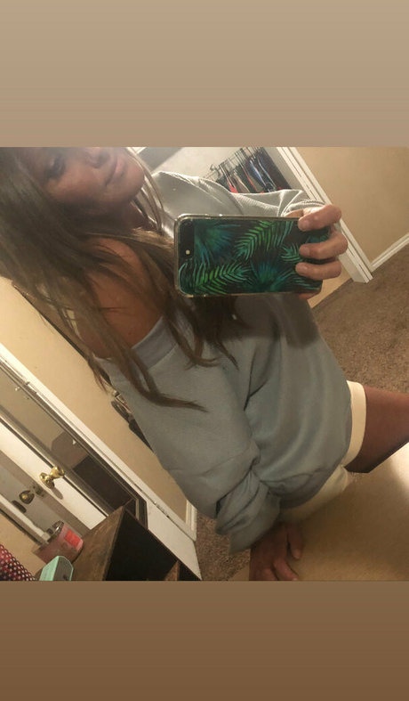 mma onlyfans exklusive hübsche fotos