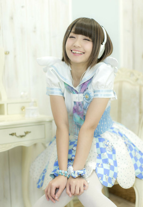 ayame apricot xxx nackt foto