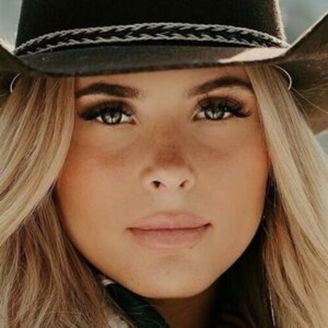 Chloe Trujillo perfekte top archiv