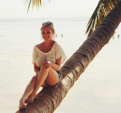 Eliza Taylor xxx beste galerie