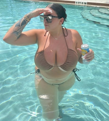 savbrookexo model xxx bilder