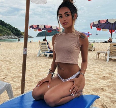 amthai richard nackt heiße galerien