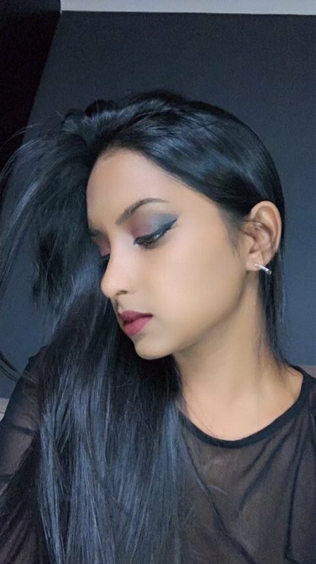 thequeentrish exklusive pornostar archiv