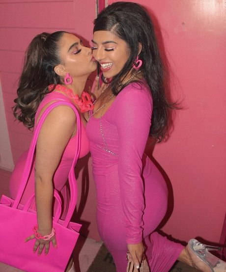 therealmeghnaa schöne nackten bild