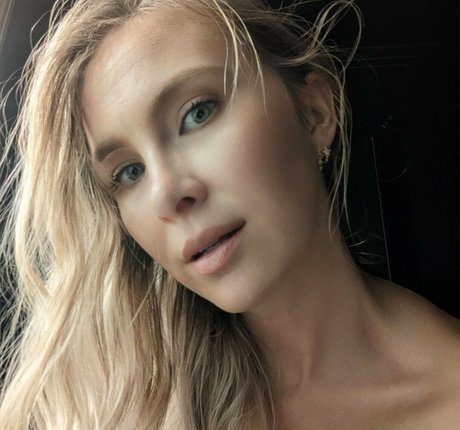 Mallory Moore xxx nackten bild