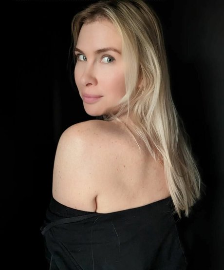 Mallory Moore nackt top galerien