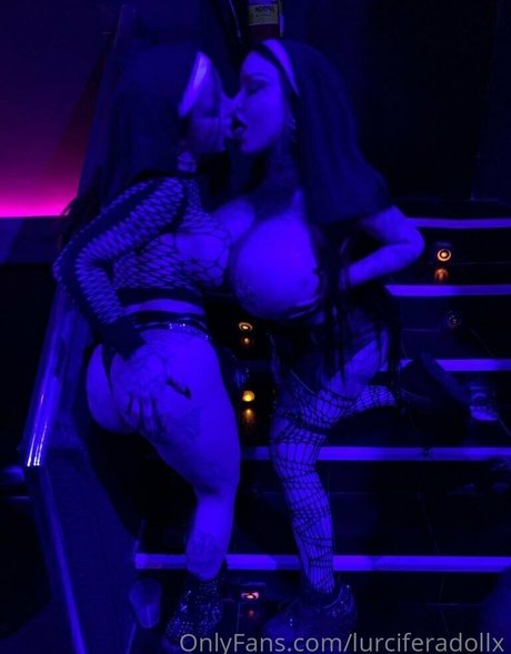 lurciferadollx erwachsene heiße galerie