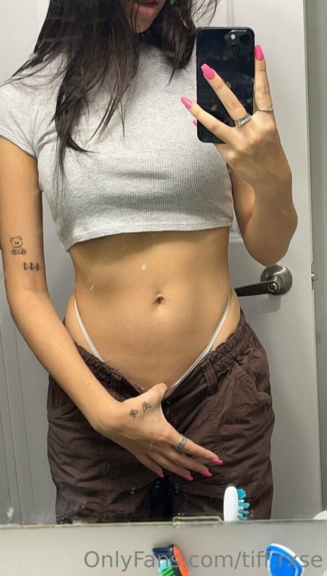 asiatische berühmte onlyfans nackt exklusive fotos