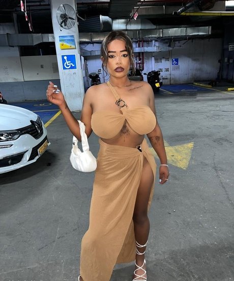 JustNati hd nackt galerien