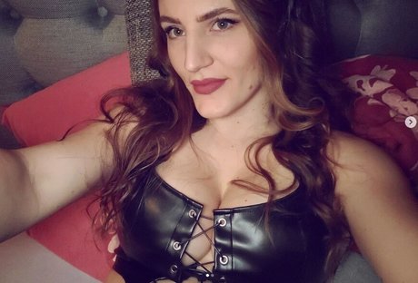 mollige onlyfans heiße hd fotos