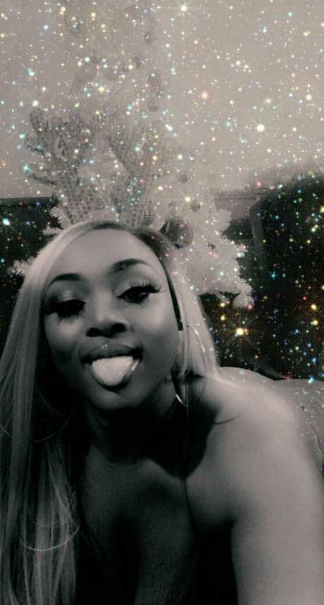 fineapple diva erotische kostenlose bild