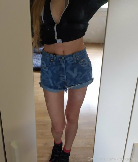 kittykathee model nackten archiv